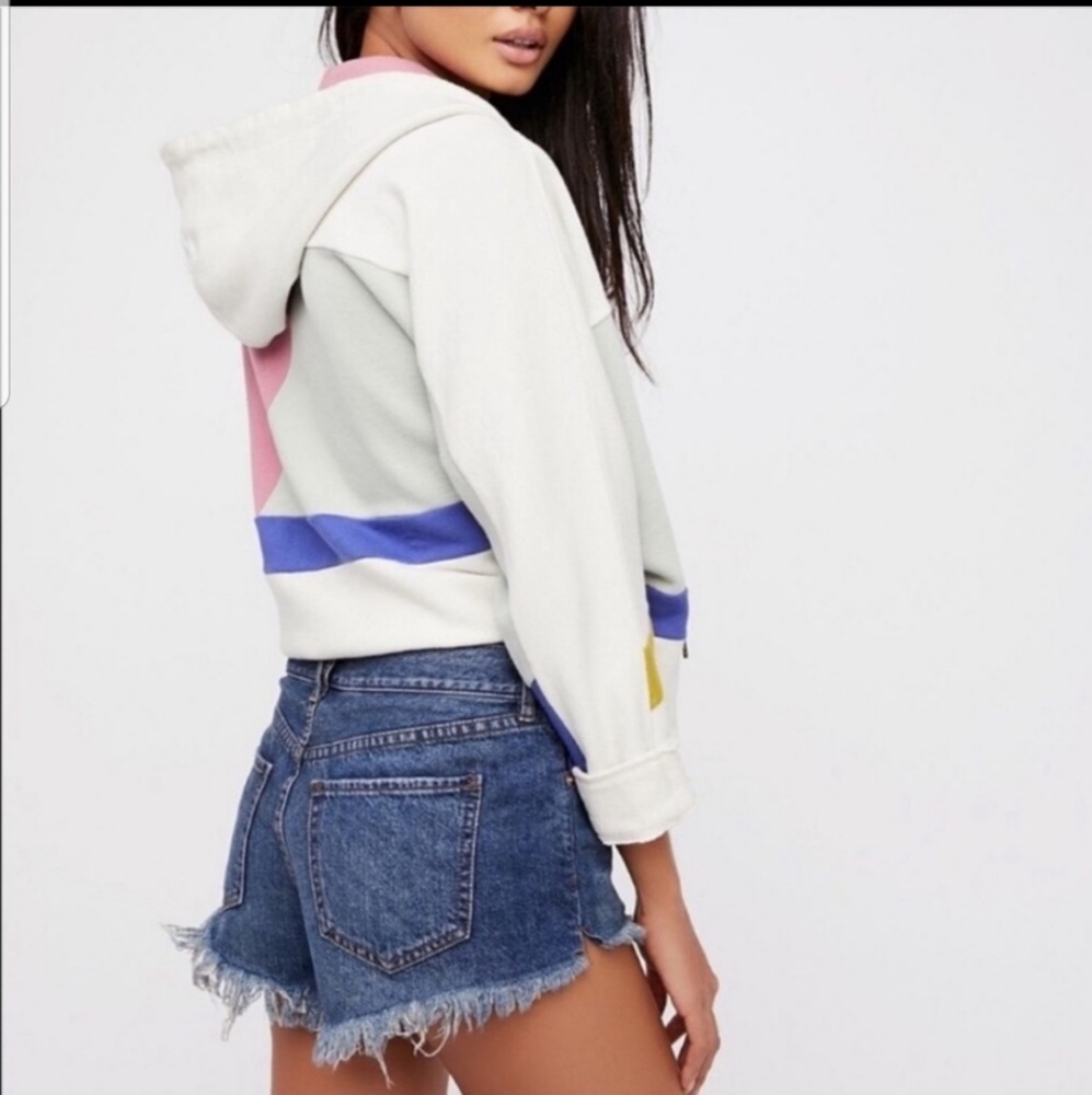 Free people short in excellent condition